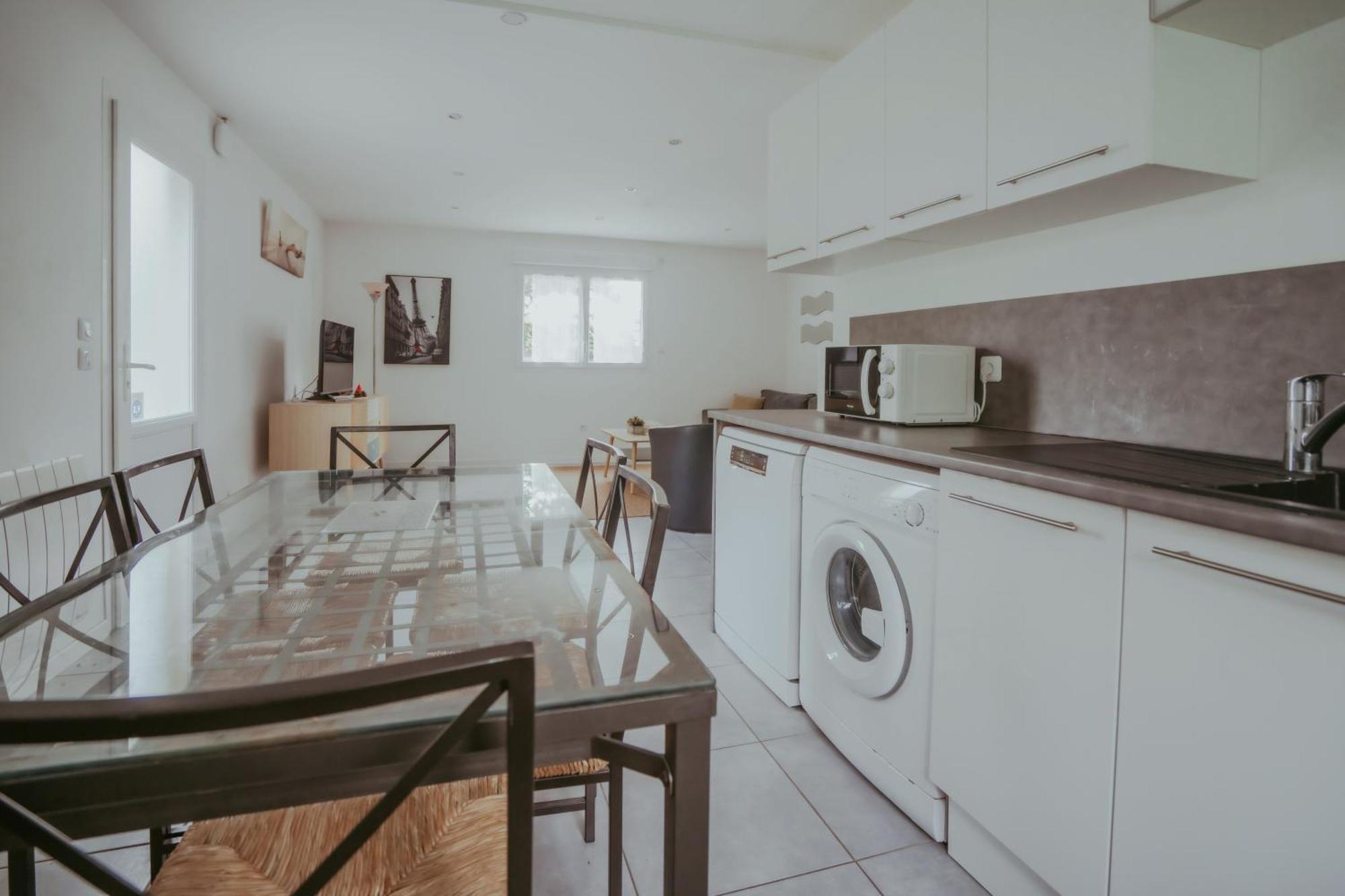 Pepiniere Villa โนฌ็องต์-ซูร์-แซน ภายนอก รูปภาพ
